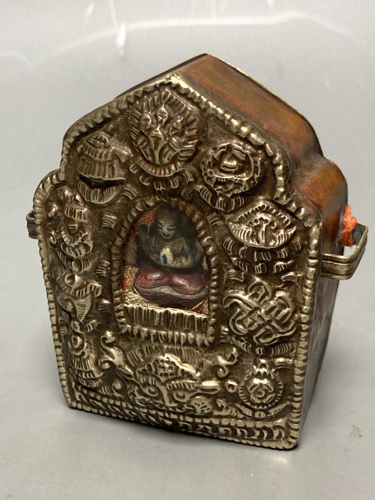 A Tibetan reliquary